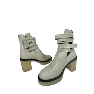 Free People Jesse Cut Out Boots Frost (Creme) 39/8.5 Leather New‎ With Flaws Lug